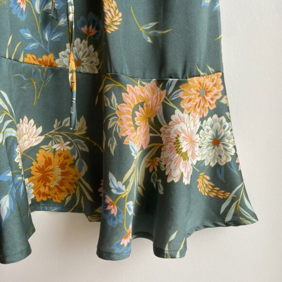 Floral Print Green Mini Dress with Drawstring - Picture 2 of 7